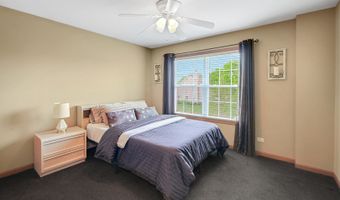 1491 Lancaster Ln, Algonquin, IL 60102