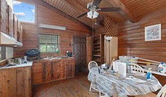 6049 21st Ave, Bell, FL 32619