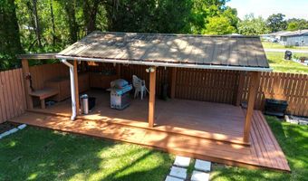 8 Apalachee St, Apalachicola, FL 32320