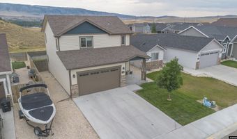 6015 Overlook Way, Mills, WY 82604