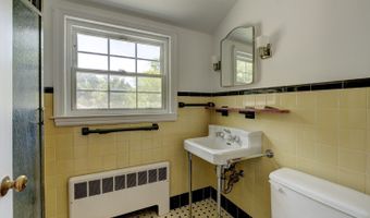 176 Stearns St, Bristol, CT 06010