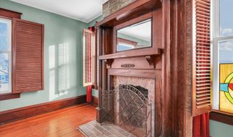 130 S Pine St, Arcola, IL 61910