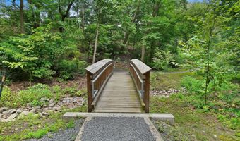 5904 MOUNT EAGLE Dr 718, Alexandria, VA 22303