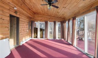 17 Padelford Ave, East Providence, RI 02915