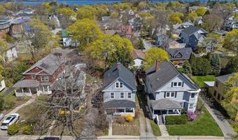 22 Ledgelawn Ave, Bar Harbor, ME 04609