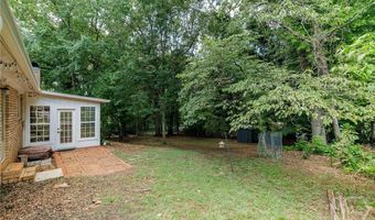 655 University Cir, Athens, GA 30605