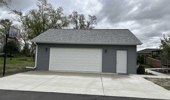 310 W 1st St, Atlantic, IA 50022
