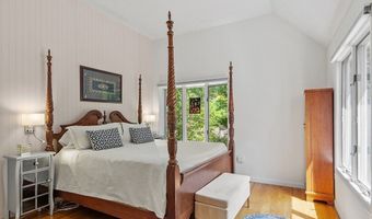 190 Vaughn Hill Rd, Bolton, MA 01740