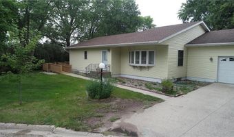 717 Westwood Dr, Alexandria, MN 56308