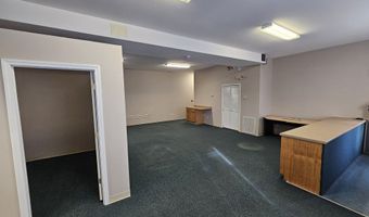 979 Farmington Ave 1F, Berlin, CT 06037