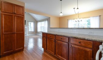 40431 N Fairview St, Antioch, IL 60002