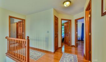 5 Warwick Ln, Athens, OH 45701