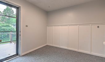 221 Mountain Edge Dr, Beaver, WV 25813