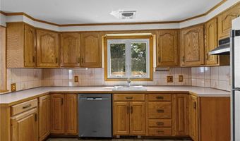 65 Howland Rd, Cranston, RI 02910