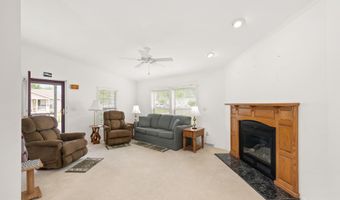 504 WEAVER Dr 504, Dover, DE 19901