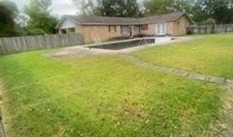 1354 W TENTH St, Bogalusa, LA 70427