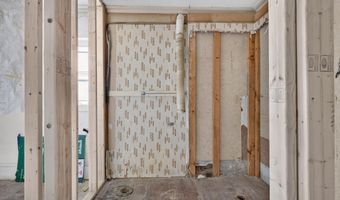 6 Amherst St, Augusta, ME 04330