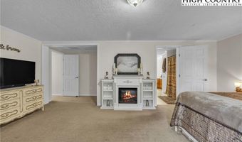 317 Dillard Dr, Jefferson, NC 28640