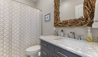 4039 Bonita St, Bay St. Louis, MS 39520
