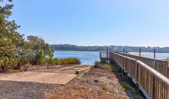 1422 Dupree Creek Dr, Awendaw, SC 29429