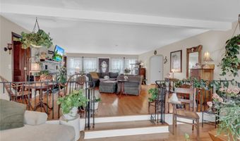 336 Richmond Ave, Amityville, NY 11701