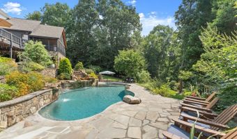 16066 Inverness Trl, Alpharetta, GA 30004