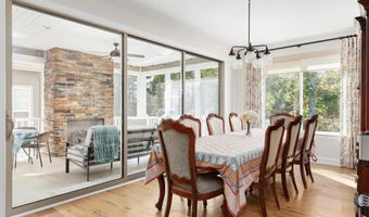 144 COWBIRD St, Lake Frederick, VA 22630