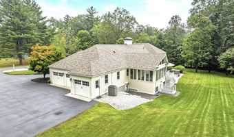 20 Martingale Rd, Amherst, NH 03031