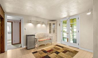 2312 Lake Ave, Allison Park, PA 15101