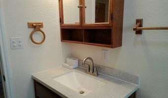 910 NE 4th Pl, Andrews, TX 79714
