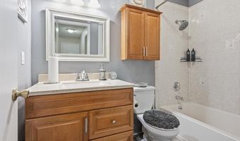 7207 Foxridge Cir #D-4, Anchorage, AK 99518
