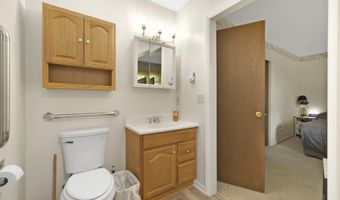 1210 Mcintyre Dr, Auburn, IN 46706