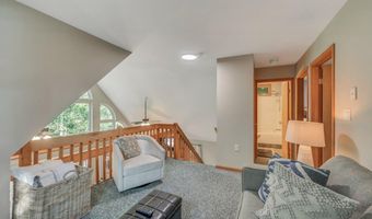 238 King Arthur Rd, Blakeslee, PA 18610