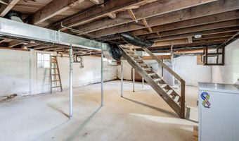 200 Burr Ext St, Barnegat, NJ 08005