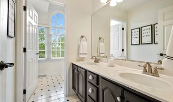 114 Golfview Dr, Adams Twp., PA 15044