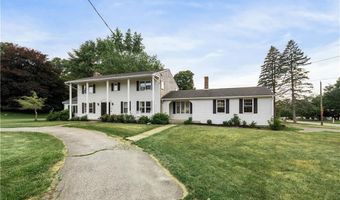 9 Plantation Dr, Cumberland, RI 02864