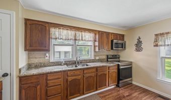 107 Vine St, Ashley, OH 43003