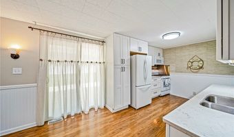 2716 Russell Rd, Ashtabula, OH 44004