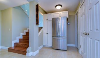 6504 SURFSIDE Blvd 8, Apollo Beach, FL 33572