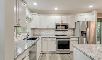 455-55 Meadowview Dr, Aurora, OH 44202
