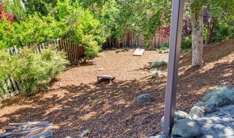 1509 Woodland Dr, Ashland, OR 97520