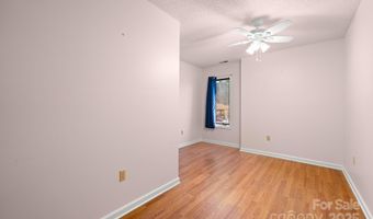 103 Pebble Creek Dr, Asheville, NC 28803