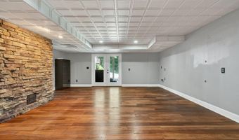 3046 Hawthorne St, Athens, TN 37303