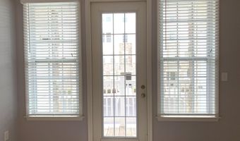 24701 BYRNE MEADOW Sq 200, Aldie, VA 20105
