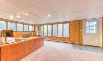 165 Oak Ridge Dr, Berlin, CT 06037