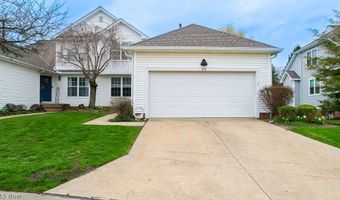 390 Blair Cir, Aurora, OH 44202