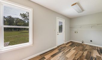 5811 Monroe St, Baker, FL 32531