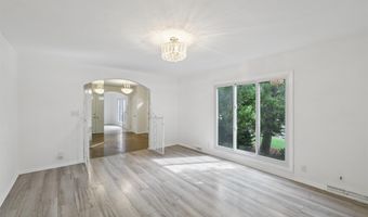 1010 56th St, Des Moines, IA 50311