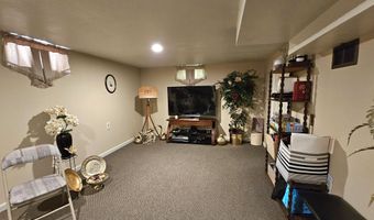 709 N 3rd St, Aberdeen, SD 57401