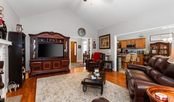 64 AVALON Ln, Anniston, AL 36207